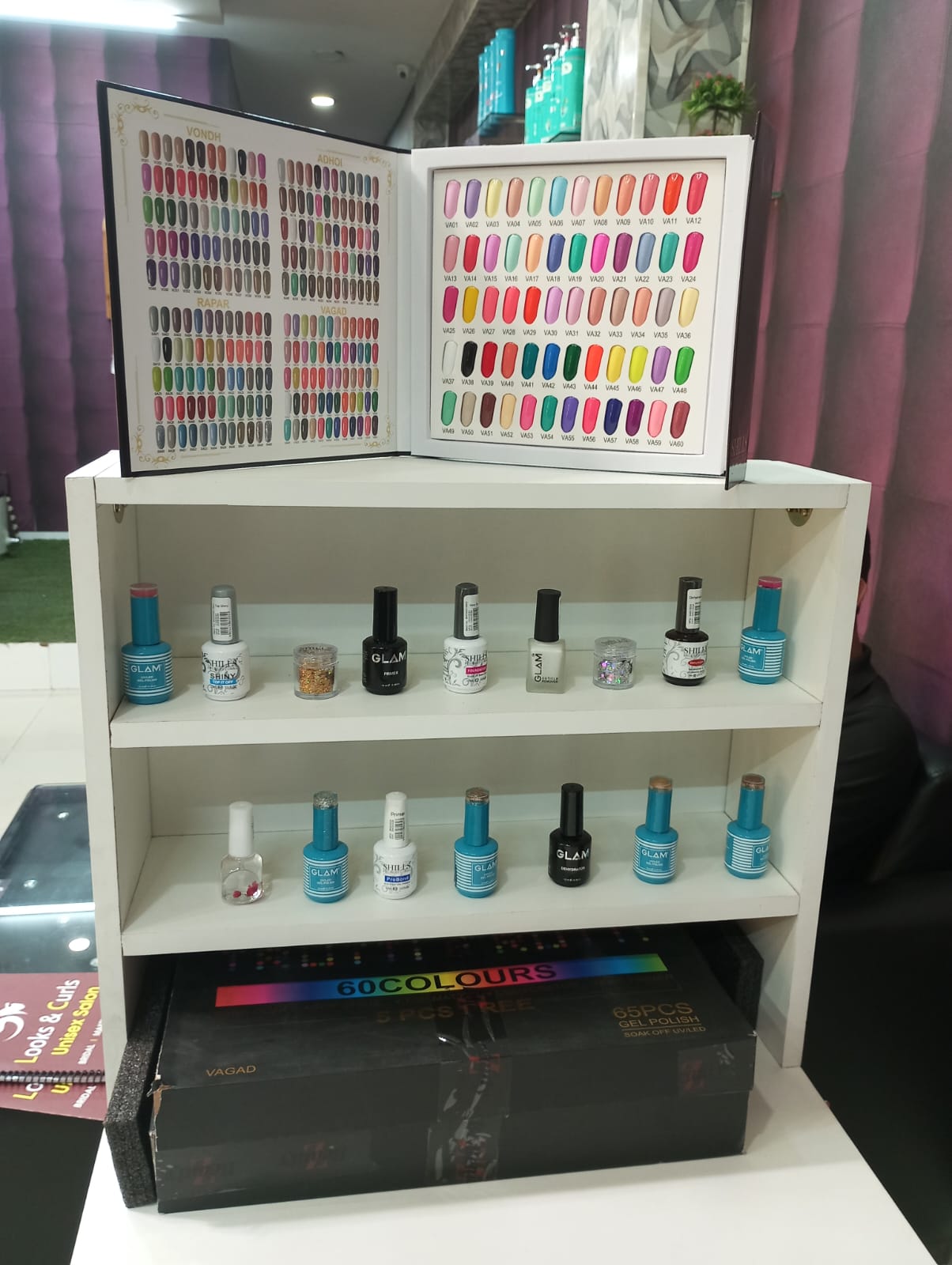 Image of LooksandCurls at Sco 24, Phase-1,