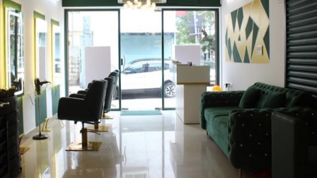 Image of SpunkyScissorsUnisexSalon at 432 4th B Main Rd HRBR Layout 2nd Block HRBR Layout Kalyan Nagar .
