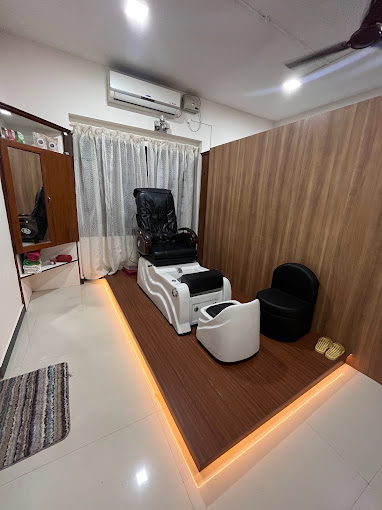 Image of zephoraunisexsalon at Gandhi Bhavan Rd, Thycaud p.o, Thiruvananthapuram (landmark:near ammatottil, Thiruvananthapuram, Kerala 695014