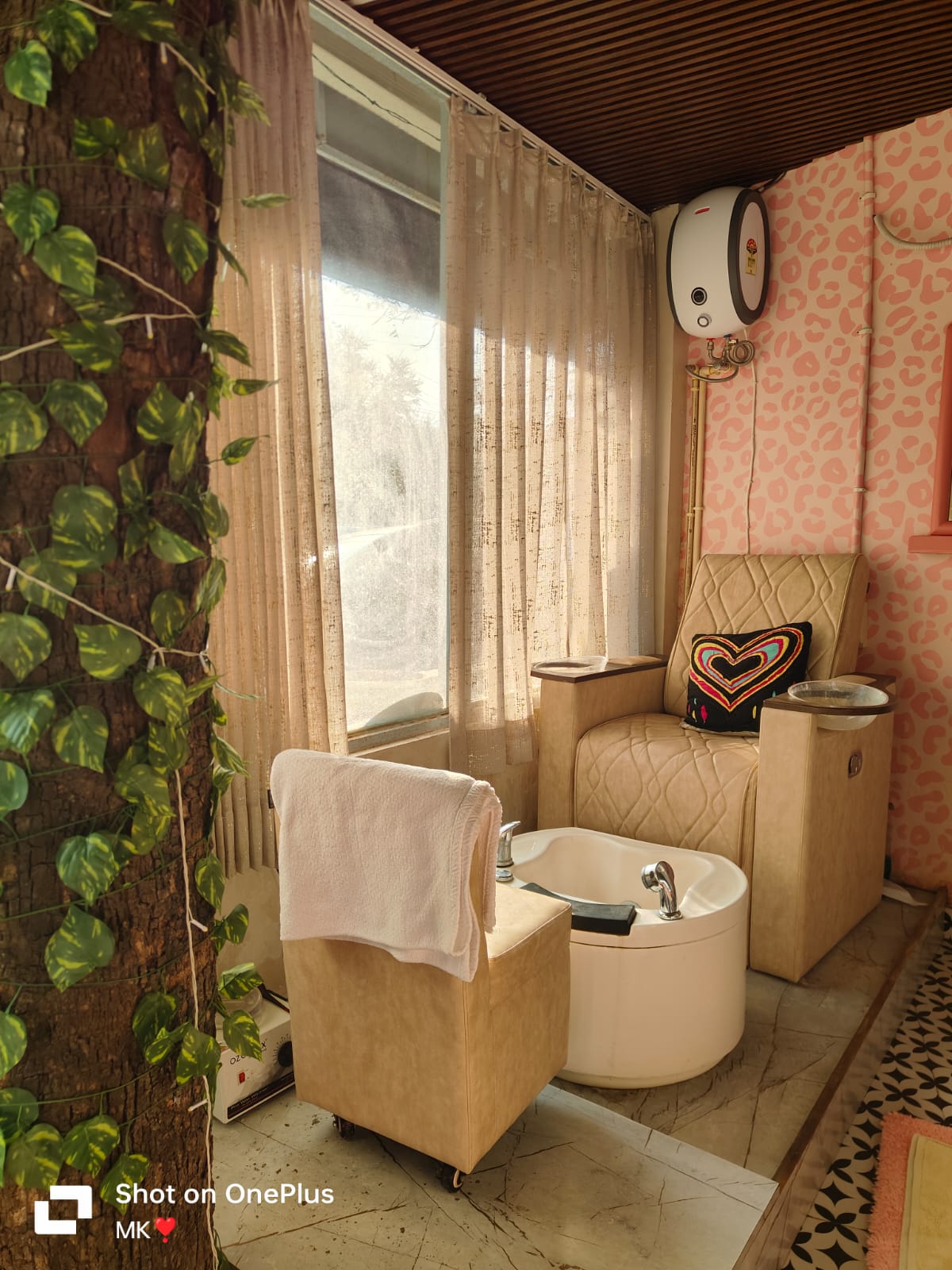 Image of Thenailroom at opposite Meera Girls College, Sardarpura, Madhuban,