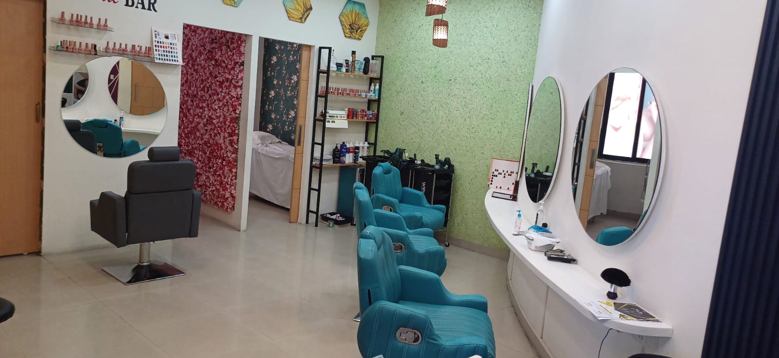 Image of lux at Shop no.03, 1st floor, sunday block, club akshaya January Senganmal, Old Mamallapuram Rd, Kelambakkam, Chennai, Tamil Nadu 603103