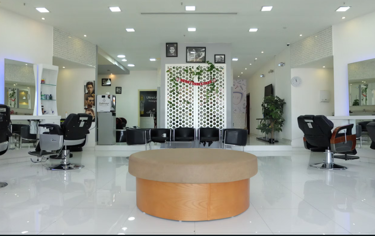 Image of 4GuysSalon at Kojak Building, Dubai Motor City, Dubai, Motor City, Dubai
