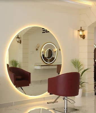 Image of Tribesalon3 at Thripunithura