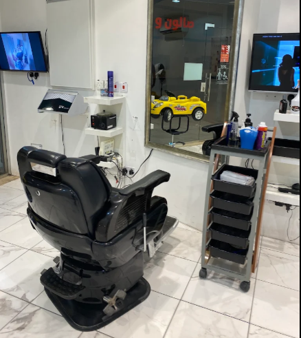 Image of elloodshairdressingwll3 at Shop 3921B Road 372 Block 1203 Madinat Hamad