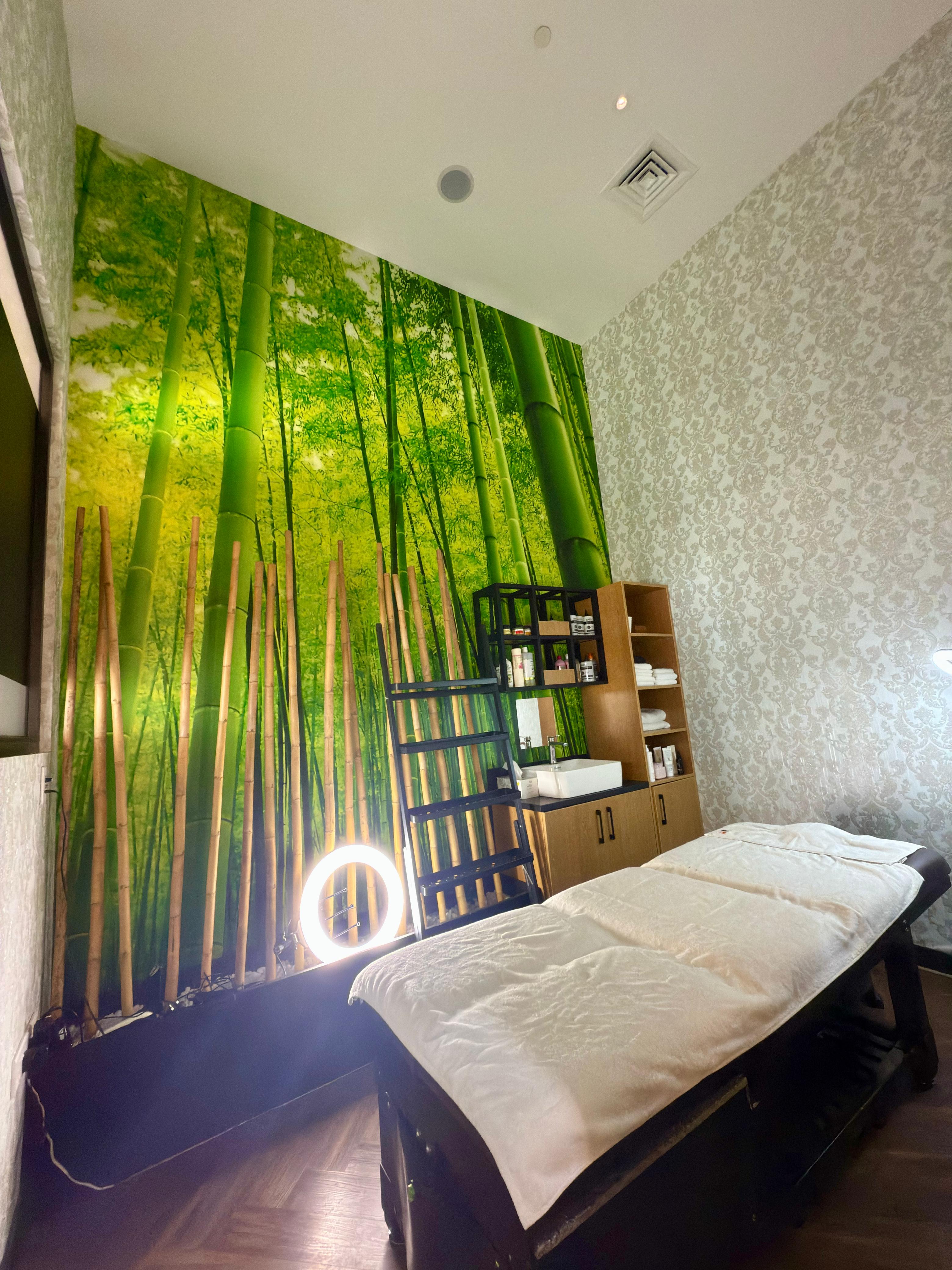 Image of UrbanCutsBarbershopWatersEdge at Waters Edge Al Maha St - Yas Island - Abu Dhabi - United Arab Emirates AE