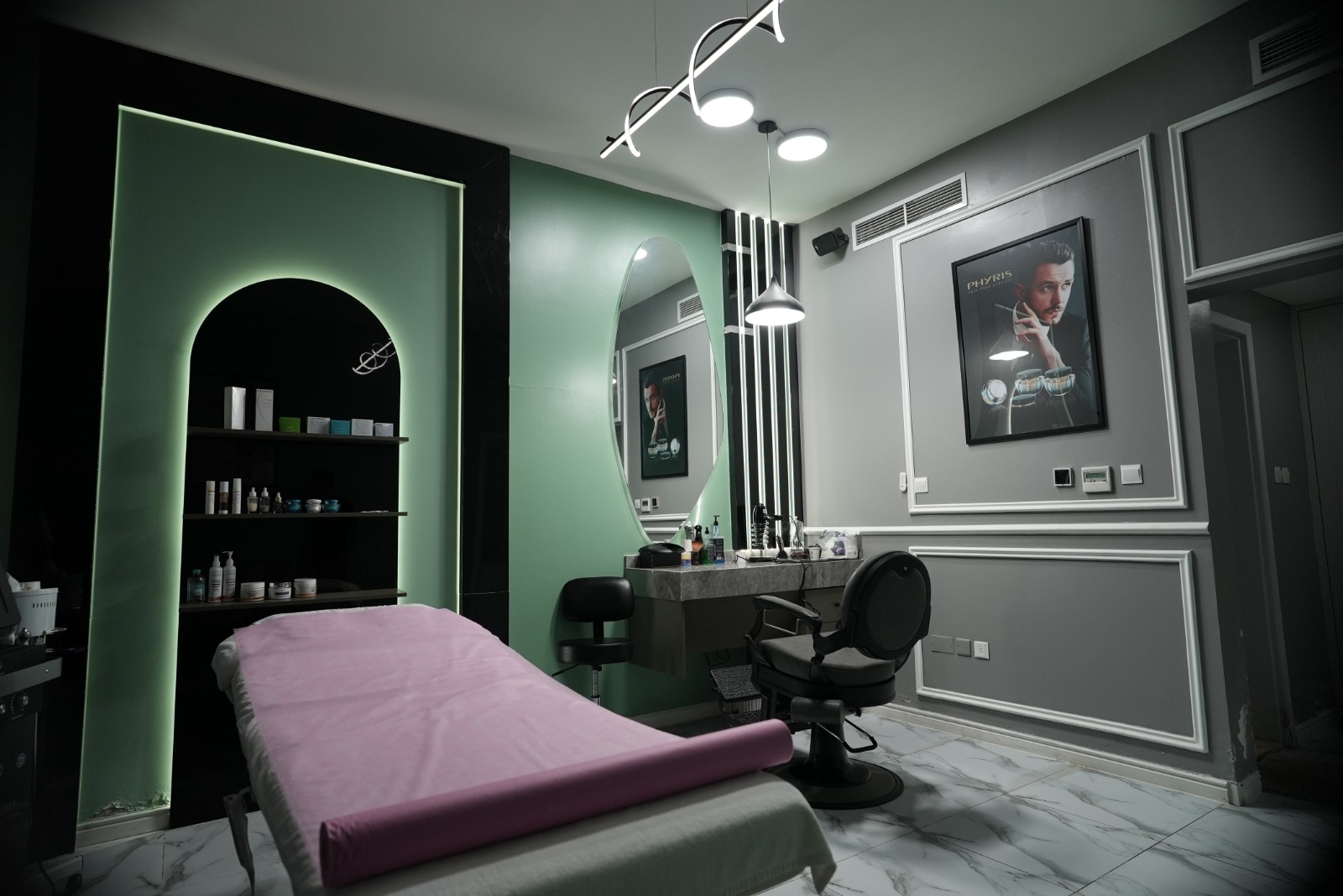 Image of Privatevillagentssalon at أبو ظبي ، خليفة أ - بالقرب من مخابز السلطان - أبو ظبي