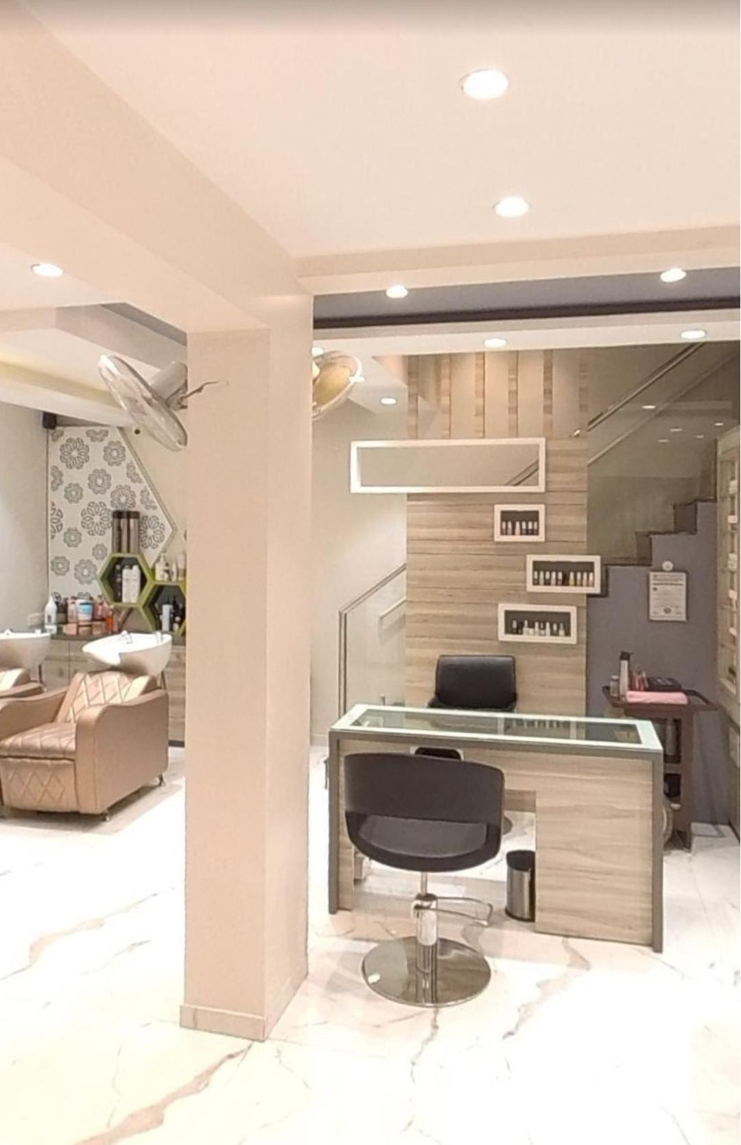 Image of Zinniasalon at Dhule