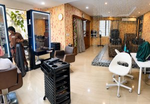 Image of GoldenFeatherFamilySalon at Bengaluru