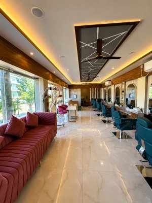 Image of ADUIUnisexSalonandSpa at 1ST FLOOR OJING COMPLEX,ROCKLAND,TEZU