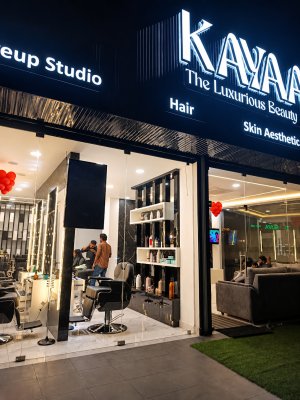 Image of KayaalTheluxuriousbeautylounge at Kodakara Opp: Trends ,chalakudy road