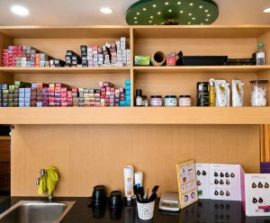 Image of Maxunisexsalon at max unisex salon, 4989,1st floor, above apollo pharmacy,2nd phase,vijaynagar 4th stage. Mysore-570032