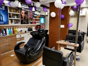 Image of AdornHairandBeauty at FF-01 , Shantiniketan II , B/S Pavalion Mall Nikol.