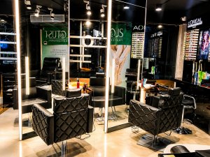 Image of HeadTurners at Sushil Residency 49 BT Road beside puma store kolkata 700058