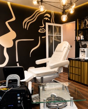 Image of NouveauBeautyHouse at 34/72 A, B Ramachandra Adithanar Rd, Gandhi Nagar, Adyar,