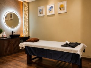 Image of relaxeros at Shop number 193-194, Eros City Square Mall, Sector 49,