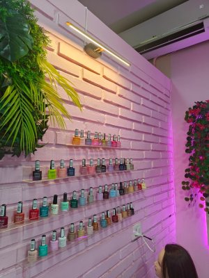 Image of BruUnisexSalon at 1st floor, Thanks' Court, 301, 4th Cross Rd, near St George Collage, OMBR Layout, Banaswadi, Bengaluru, Karnataka 560043