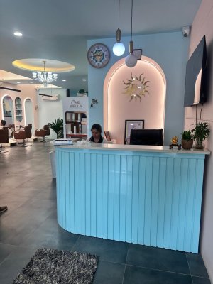 Image of BeautyHiveSalon at Basement & Ground Floor, Shop 239, Dabra Chowk Rd, near Axis Bank, Model Town, Hisar, Haryana 125001