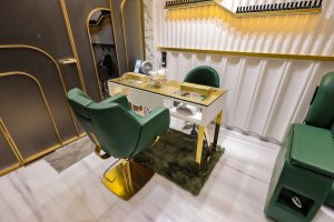 Image of Ravelloluxurysalon at shop no 6468 bhagat singh market new delhi