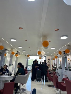 Image of Regaltresses at Nirwana square 1 near kfc Kurali road Kharar