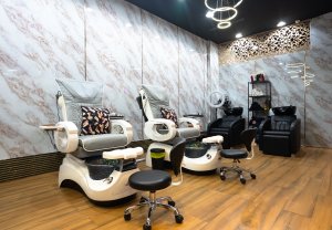 Image of BFFBeautySalonLLC at Shop 7, Al Nasr Palace, Oud Metha