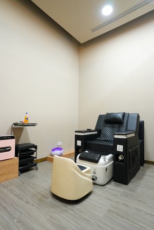 Image of VintageSalon at 2nd floor of Al Raha Mal