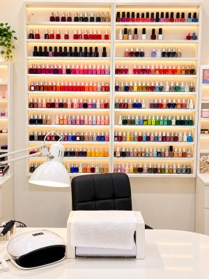 Image of AnamelBeautyNailCareSalon at Sharjah Gate Building, industrial area 13, university City Road