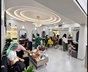 Image of YangFriendsLadiesSalon at Office 303, Bin Awda Tower 1005, Zayed The First street - Electra Street - Abu Dhabi