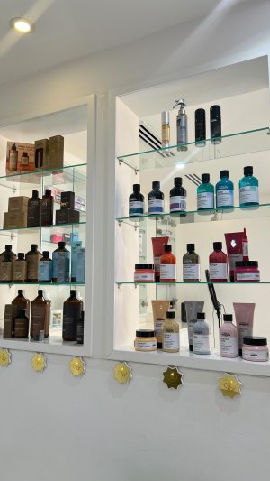 Image of veronailspa at Mansour Trading Building (#25), Khalifa Street, Al Ain