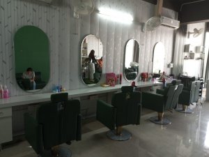 Image of SR-AFamilySalon at SCO 2, MOTIA HARMONY CITY, Mundi Kharar Rd, Sector 126, Model Town, Mundi Kharar,