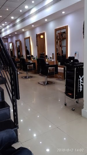 Image of AllureFamilySalon at SCO-6, Ground Floor,