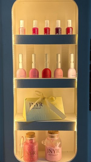 Image of Jnyrretreatsalon at -