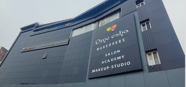 Image of Omeesha at BABHANGAWAN, OPPOSITE JOHN PARKER SHOWROOM, Gandhinagar (Basti)