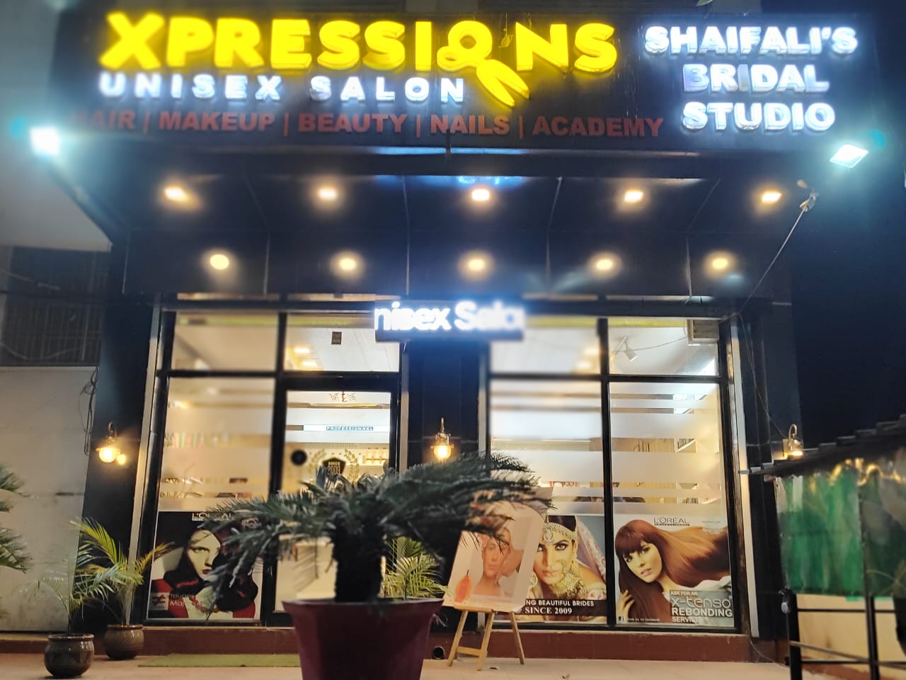 Image of xpressionsshafalisbridalstudiokr at Kaladhungi Rd, next to Naman Mall, near Block Office, Lohariyasaal Talla, Unchapul.