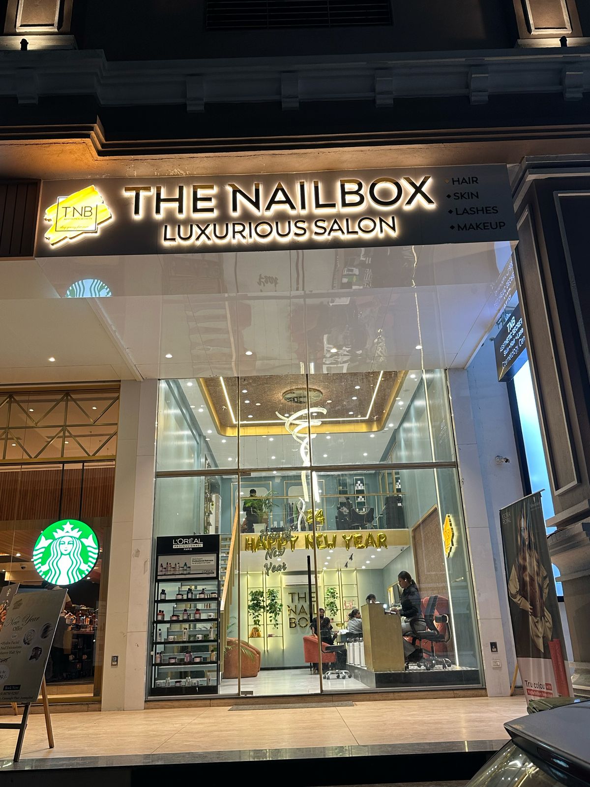 Image of Salon18 at Bizz zone complex,beside Starbucks