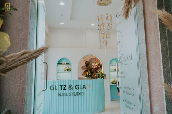 GlitzandGlammakeupNailstudio
