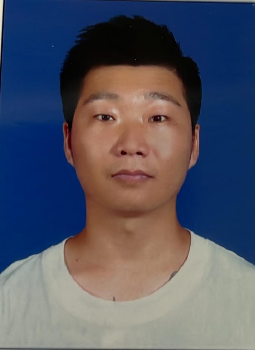 Leo / Yue Wang Leo / Yue Wang